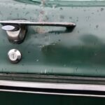 Ein hochwertiges Türschloss des Herstellers Meat & Doria, Modell 31225 I, das für langlebige Sicherheit und zuverlässigen Schutz am Auto sorgt.