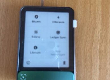 Ledger Flex Krypto Wallet Touch E-Ink