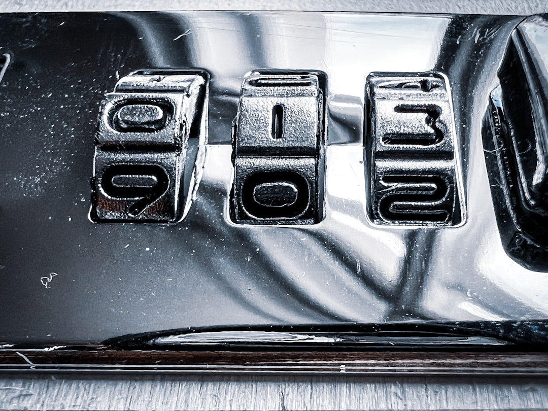 Ein hochwertiges Türschloss mit Schlüssel, das für Sicherheit und Langlebigkeit in OE-Qualität steht – ideal für Sparfüchse, die auf teure Reparaturen verzichten wollen.