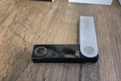 Ledger Nano X Bluetooth Hardware Wallet
