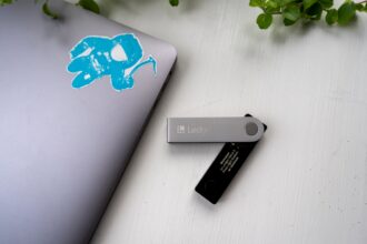 Ledger Nano X Emerald Green Hardware-Wallet für sichere Kryptowährungsaufbewahrung