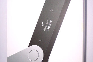 Ledger Nano X Bluetooth Hardware Wallet