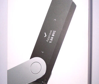 Ledger Nano X Bluetooth Hardware Wallet