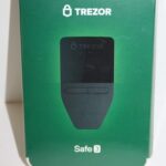 TREZOR Safe 3 - Cosmic Black